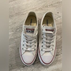 Chuck Taylor All Star Low Top Converse- worn only a few times